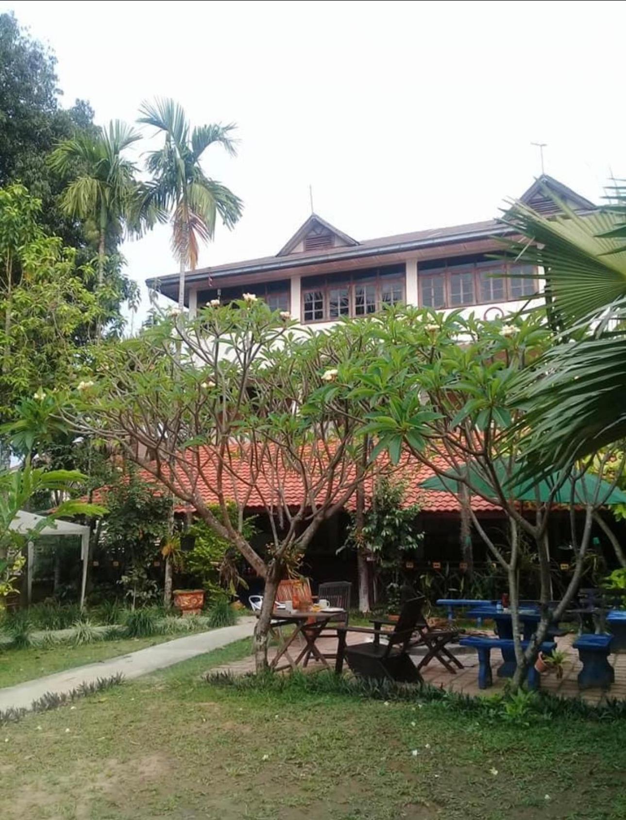 Thakhek Travel Lodge Esterno foto