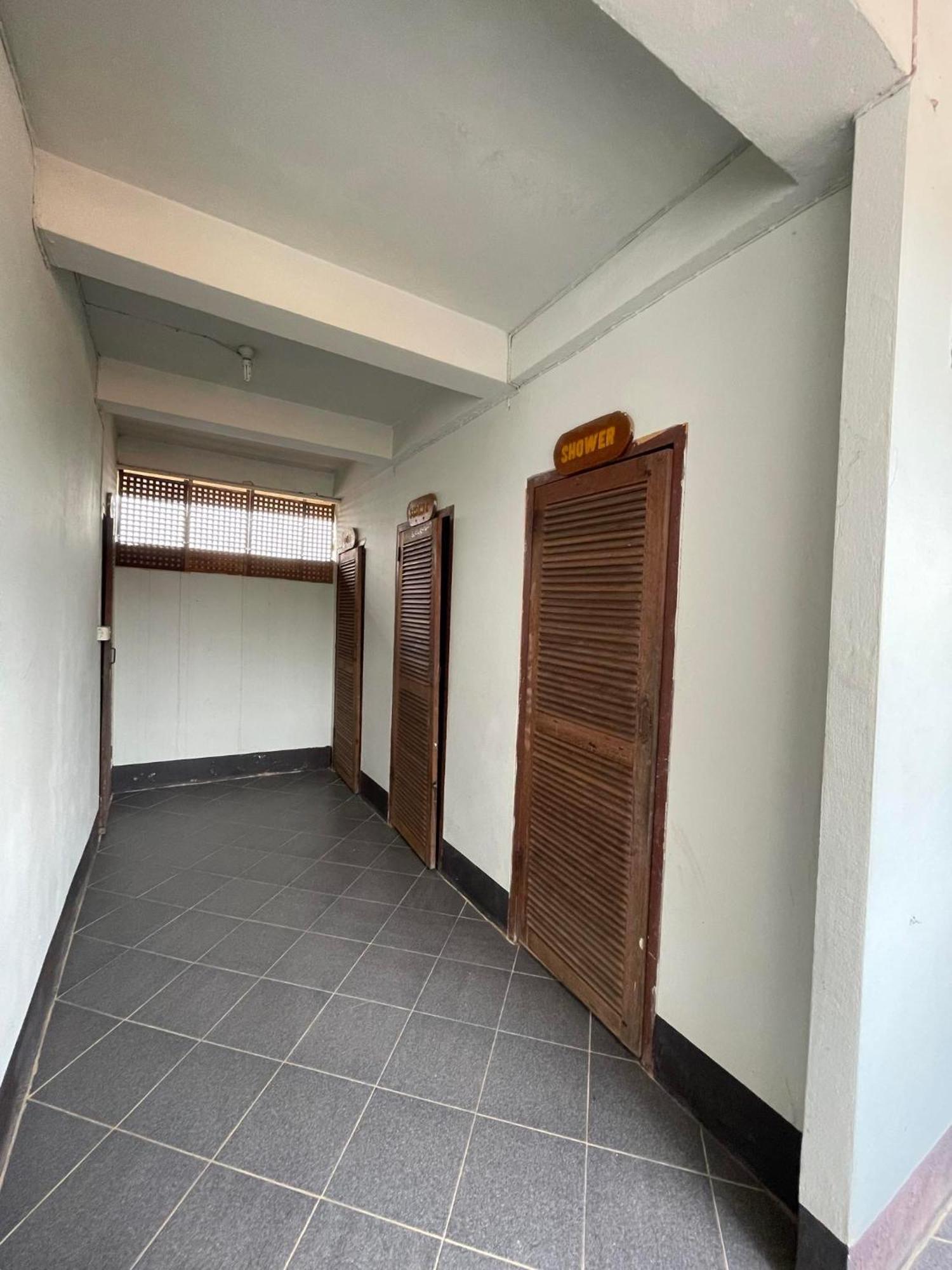 Thakhek Travel Lodge Esterno foto