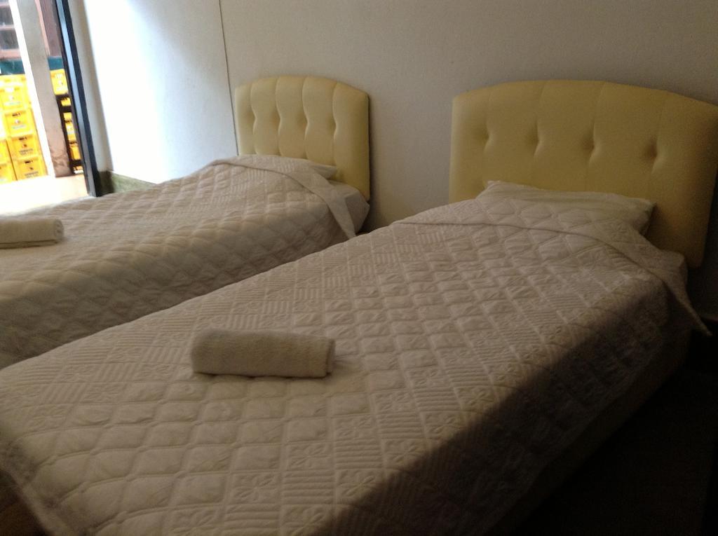 Thakhek Travel Lodge Esterno foto